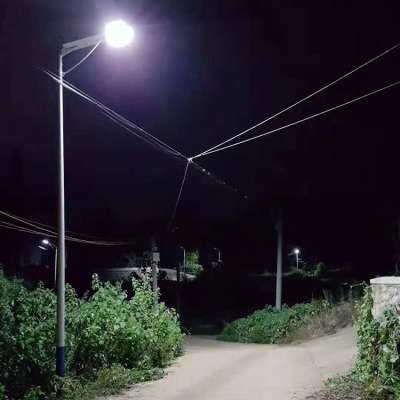 high brightness 120lm/w white light 30W 50w 60w 80w solar street light galvanized steel lamp post street lighting pole with arms